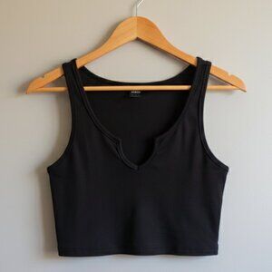 SHEIN Black Ribbed V-Neck Crop Tank Top - Size Small